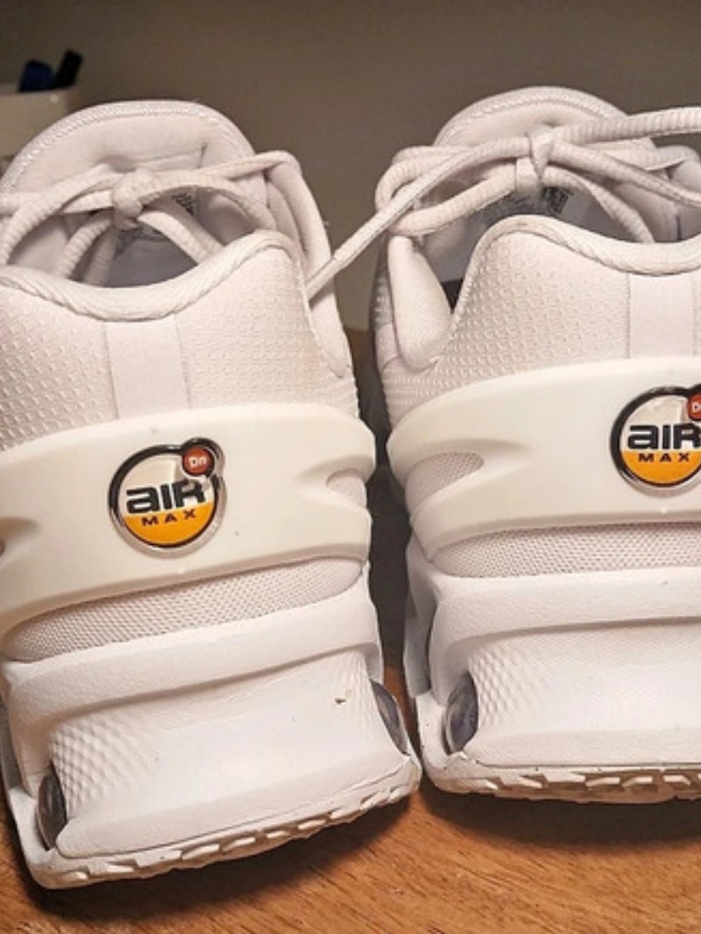 Nike Air Max Dn Women's Sneakers White US 5.5 Like New - Picture 4 of 6